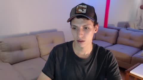 Snapshot of hefesto_69 chatting on 12/21/24, 10:08 hefesto_69 online show from 12/21/24, 10:08