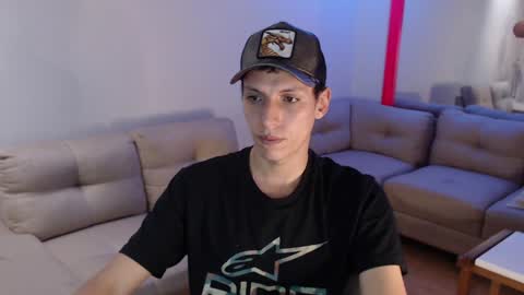 Snapshot of hefesto_69 chatting on 12/26/24, 08:53 hefesto_69 online show from 12/26/24, 08:53