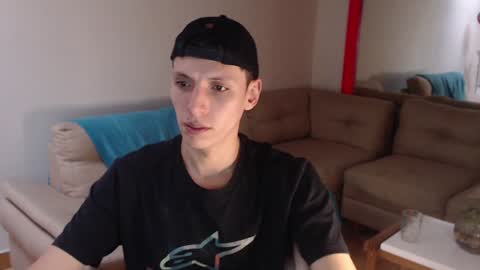 Snapshot of hefesto_69 chatting on 01/03/25, 09:47 hefesto_69 online show from 01/03/25, 09:47