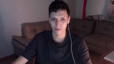 Snapshot of hefesto_69 chatting on 01/14/25, 11:05 hefesto_69 online show from 01/14/25, 11:05