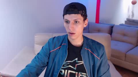 Snapshot of hefesto_69 chatting on 02/11/25, 07:27 hefesto_69 online show from 02/11/25, 07:27