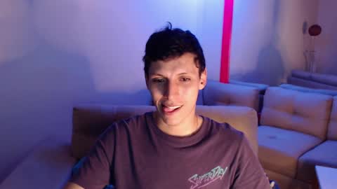 Snapshot of hefesto_69 chatting on 02/14/25, 11:31 hefesto_69 online show from 02/14/25, 11:31