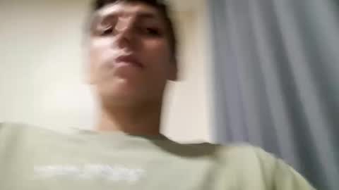 Snapshot of hefesto_69 chatting on 02/19/25, 04:44 hefesto_69 online show from 02/19/25, 04:44