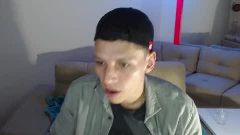 Snapshot of hefesto_69 chatting on 03/03/25, 01:42 hefesto_69 online show from 03/03/25, 01:42