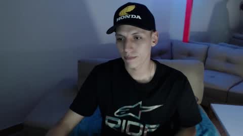 Snapshot of hefesto_69 chatting on 03/08/25, 11:18 hefesto_69 online show from 03/08/25, 11:18