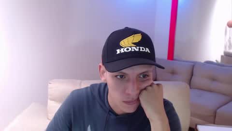 Snapshot of hefesto_69 chatting on 03/10/25, 08:23 hefesto_69 online show from 03/10/25, 08:23