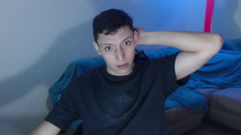 Snapshot of hefesto_69 chatting on 09/19/25, 01:18 hefesto_69 online show from 09/19/25, 01:18