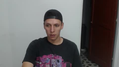 Snapshot of hefesto_69 chatting on 12/01/25, 01:43 hefesto_69 online show from 12/01/25, 01:43