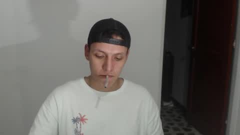 Snapshot of hefesto_69 chatting on 12/04/25, 01:15 hefesto_69 online show from 12/04/25, 01:15