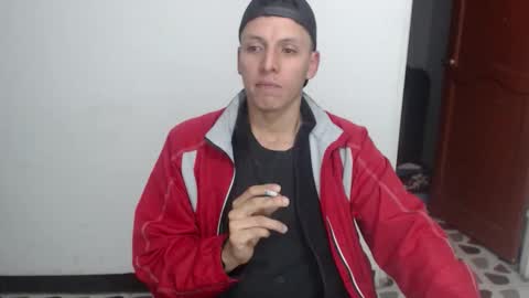 Snapshot of hefesto_69 chatting on 12/21/25, 10:22 hefesto_69 online show from 12/21/25, 10:22