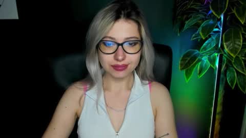 Heidi online show from 09/22/25, 04:14