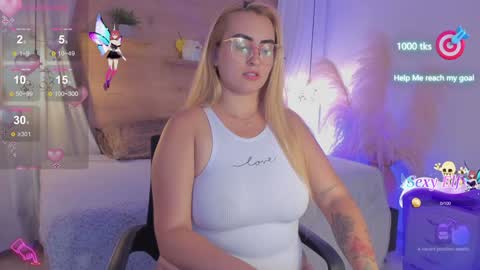 ANTARA REY online show from 12/04/24, 08:18