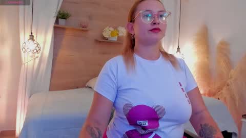 ANTARA REY online show from 09/16/25, 07:04