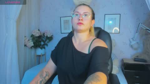 ANTARA REY online show from 11/07/25, 12:16