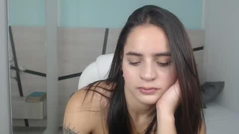 Heidy  online show from 02/13/25, 08:24