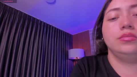 Snapshot of heidy_jhons chatting on 11/20/25, 03:18 Heidy online show from 11/20/25, 03:18