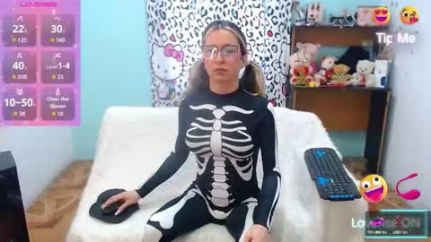 HEIDY   online show from 10/26/25, 11:16