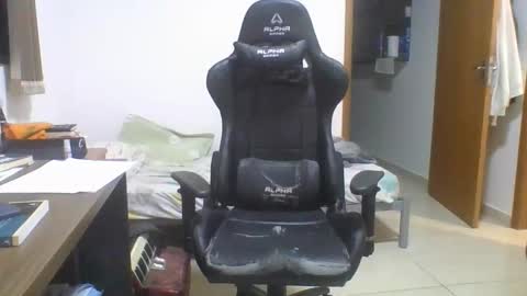 heitorcp1 online show from 01/17/26, 03:33