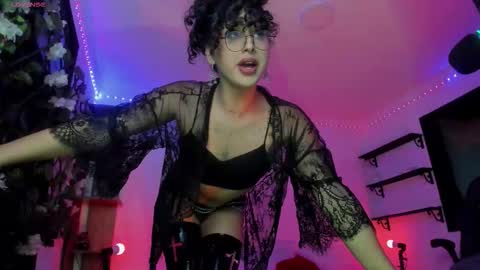 Heka Prudence online show from 09/28/25, 04:07