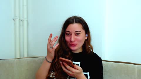 helen_adams_ online show from 12/03/24, 05:31