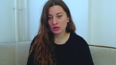 helen_adams_ online show from 02/06/25, 09:00