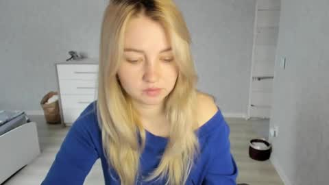 Snapshot of helen_angel_girl chatting on 01/10/25, 09:55 Helen sven online show from 01/10/25, 09:55