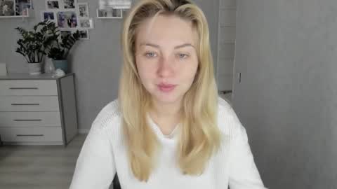 Snapshot of helen_angel_girl chatting on 11/08/25, 06:46 Helen sven online show from 11/08/25, 06:46