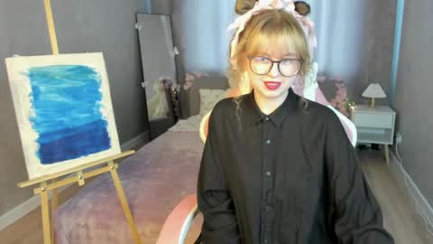 Snapshot of helen_carson chatting on 04/21/26, 02:51 Helen Carson online show from 04/21/26, 02:51