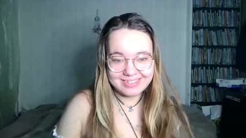 Helen foxygirl online show from 02/09/26, 12:25