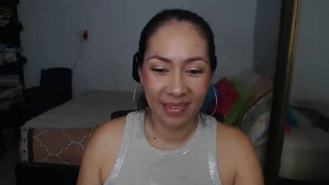 Helen online show from 04/10/26, 06:12