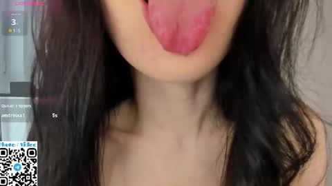 helen_sparkk online show from 06/28/26, 01:11