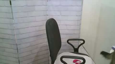 Helen online show from 12/14/25, 04:18