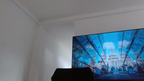  -- EE -- online show from 02/11/25, 07:27