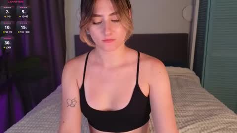 Snapshot of helena_lorente chatting on 07/06/26, 03:03 Helen online show from 07/06/26, 03:03