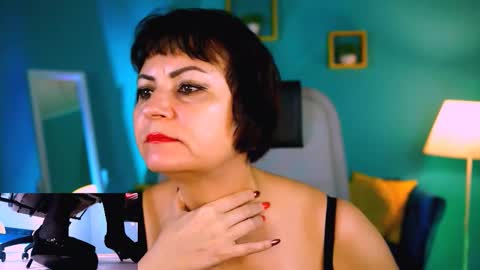 helenbeler online show from 11/18/25, 05:01