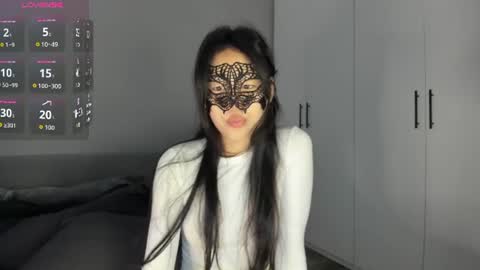 Snapshot of helenblazetrt chatting on 07/06/26, 02:08 Hi I am Helen online show from 07/06/26, 02:08