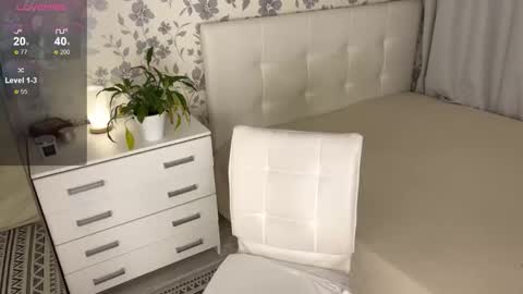 Snapshot of helenbonham chatting on 11/14/25, 07:34 Helena Bonham online show from 11/14/25, 07:34