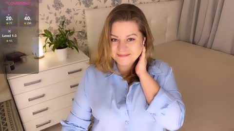 Snapshot of helenbonham chatting on 11/24/25, 09:03 Helena Bonham online show from 11/24/25, 09:03