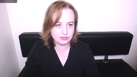 Snapshot of helenbrais chatting on 10/01/25, 06:41 Helen online show from 10/01/25, 06:41
