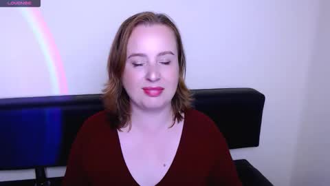 Snapshot of helenbrais chatting on 10/06/25, 07:50 Helen online show from 10/06/25, 07:50