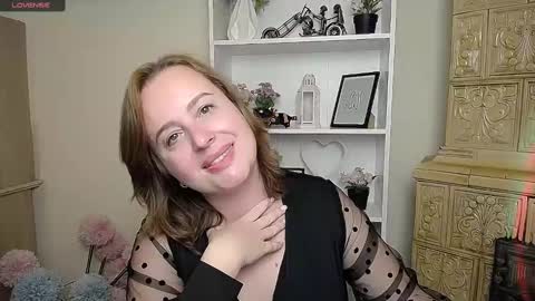 Snapshot of helenbrais chatting on 10/07/25, 07:05 Helen online show from 10/07/25, 07:05