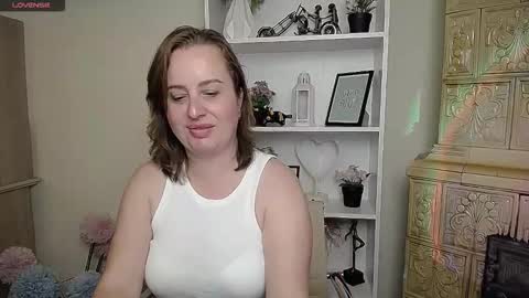 Snapshot of helenbrais chatting on 10/08/25, 06:44 Helen online show from 10/08/25, 06:44