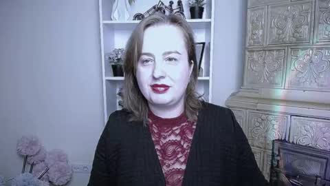 Snapshot of helenbrais chatting on 10/13/25, 06:46 Helen online show from 10/13/25, 06:46
