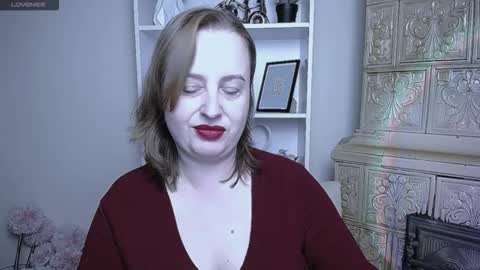 Snapshot of helenbrais chatting on 10/20/25, 07:20 Helen online show from 10/20/25, 07:20