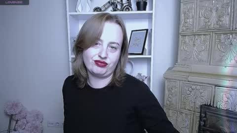 Snapshot of helenbrais chatting on 10/22/25, 07:19 Helen online show from 10/22/25, 07:19