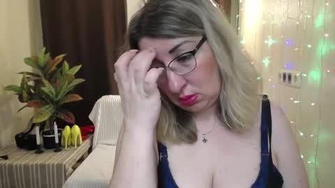 Snapshot of helenenigma chatting on 02/05/25, 07:53 helenenigma online show from 02/05/25, 07:53