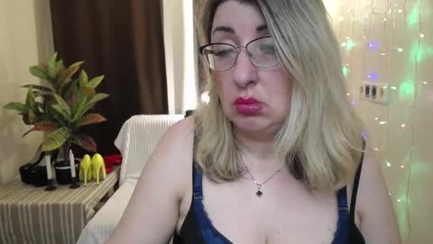 Snapshot of helenenigma chatting on 02/06/25, 02:00 helenenigma online show from 02/06/25, 02:00