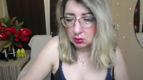 Snapshot of helenenigma chatting on 02/07/25, 07:27 helenenigma online show from 02/07/25, 07:27