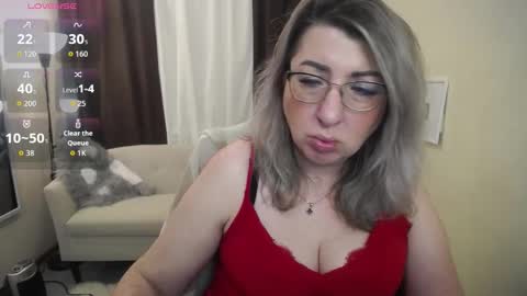 Snapshot of helenenigma chatting on 11/12/25, 07:57 helenenigma online show from 11/12/25, 07:57