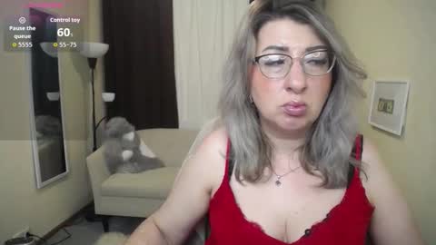 Snapshot of helenenigma chatting on 11/15/25, 07:43 helenenigma online show from 11/15/25, 07:43